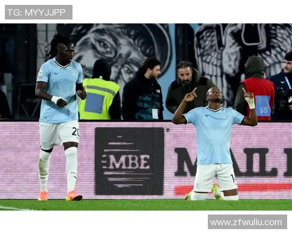 世界杯精彩对决里昂逆转那不勒斯帽子戏法引爆全场热情